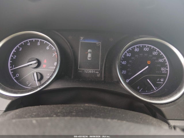 2018 Toyota CAMRY LE photo 7