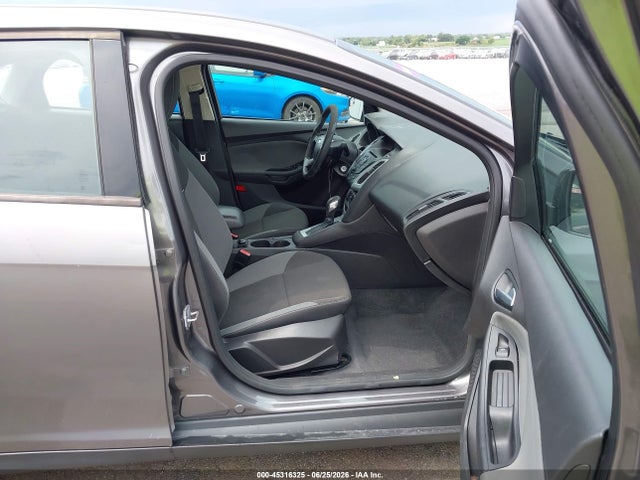 2012 FORD FOCUS SE 照片 5