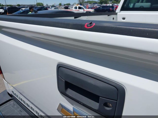 صورة مصغرة 13 لـ 2017 Chevrolet SILVERADO 2500HD WT