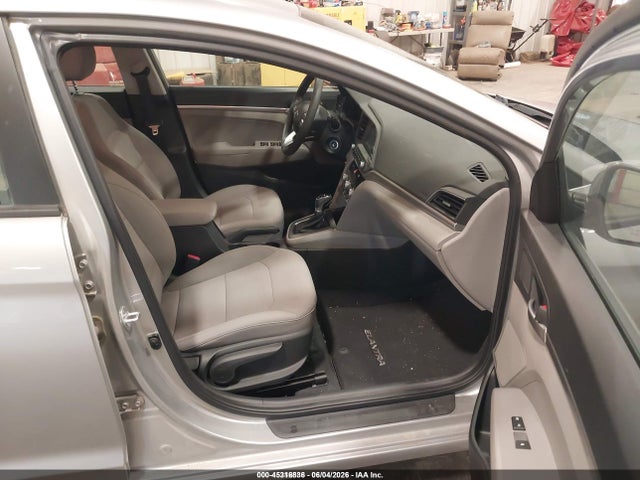 صورة 5 لـ 2020 Hyundai ELANTRA SE