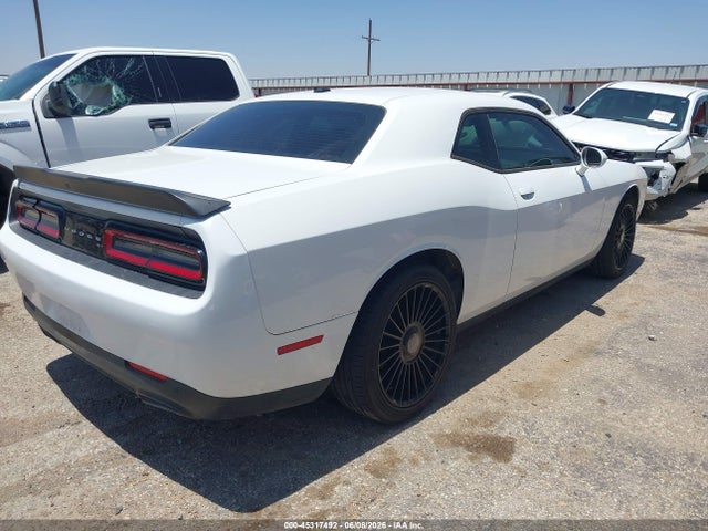 2019 DODGE CHALLENGER SXT 4