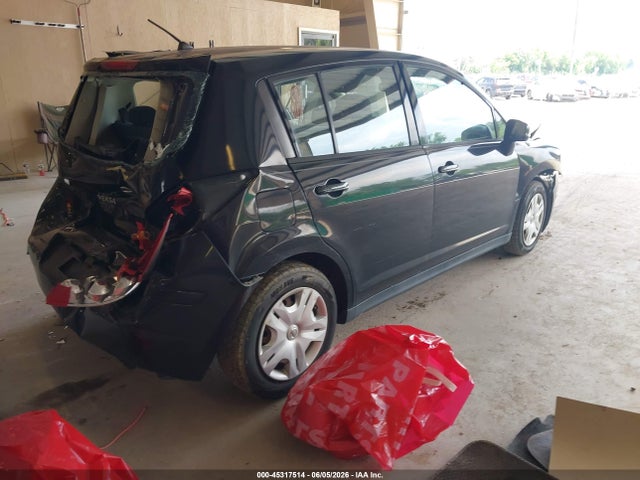 2010 Nissan VERSA 1.8S 照片 4