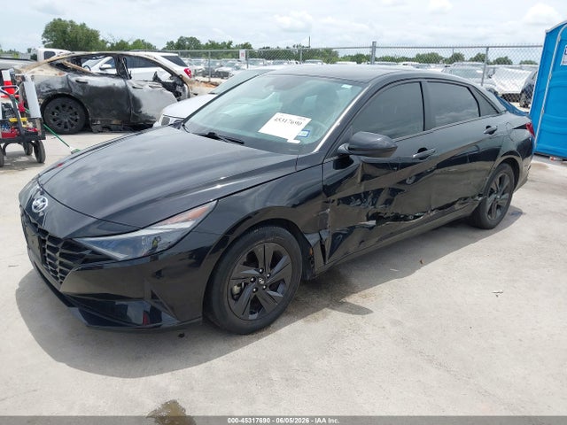 2022 Hyundai ELANTRA SEL 照片 2