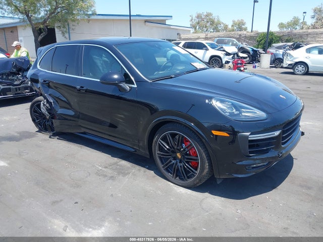 2016 PORSCHE CAYENNE GTS