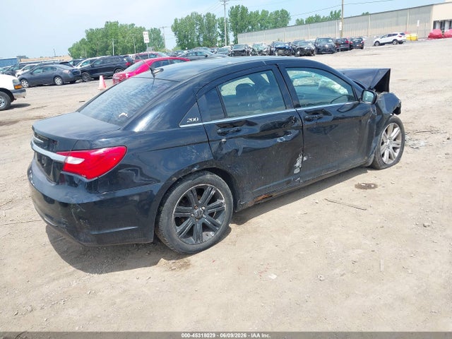 2012 Chrysler 200 TOURING 照片 4
