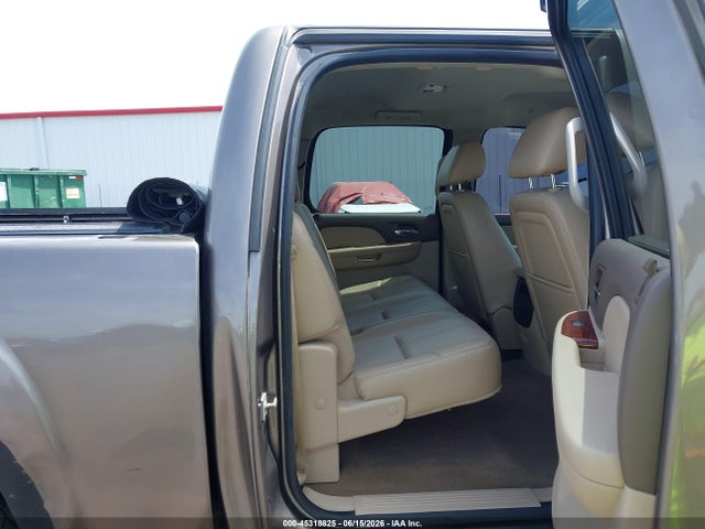 صورة 8 لـ 2013 GMC SIERRA 1500 SLT