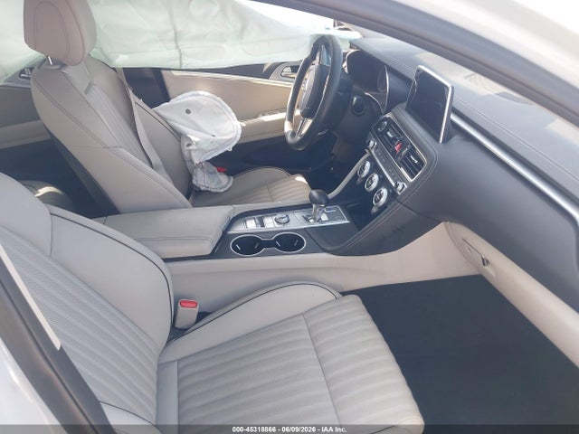 2021 Genesis G70 2.0T RWD — фото 5