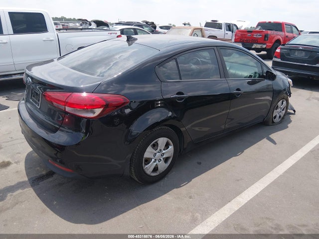 صورة 4 لـ 2017 KIA FORTE LX