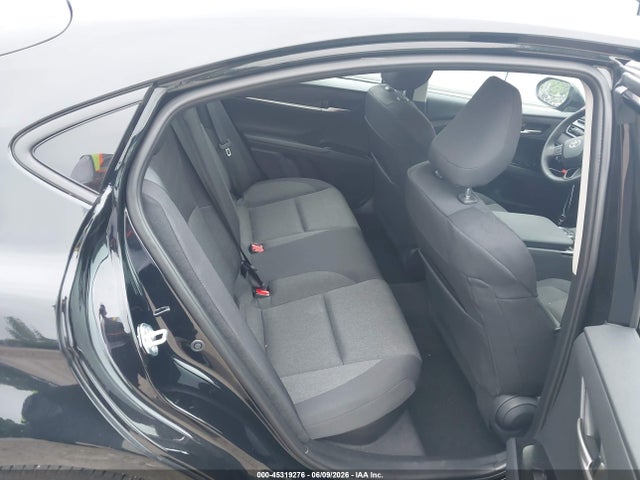 2025 Toyota CAMRY LE 照片 8