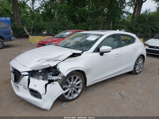 2017 Mazda MAZDA3 GRAND TOURING — фото 2