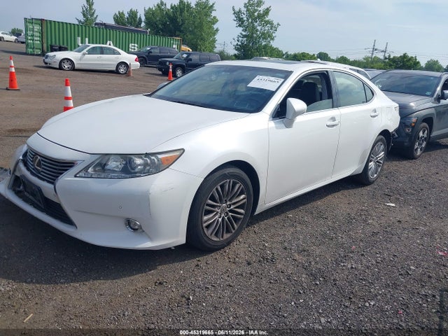 صورة مصغرة 2 لـ 2015 Lexus ES 350