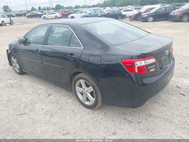 2014 Toyota CAMRY SE — фото 3