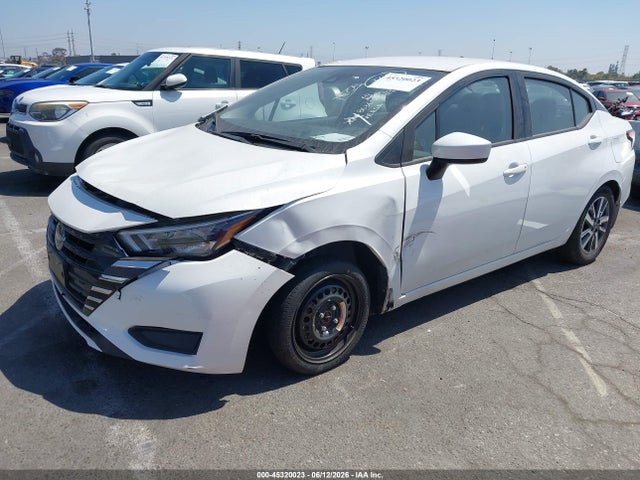 2025 Nissan VERSA 1.6 SV 照片 2
