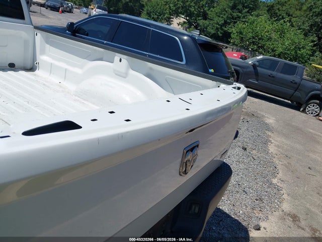 2018 RAM 1500 TRADESMAN 4X2 8' BOX — фото 6