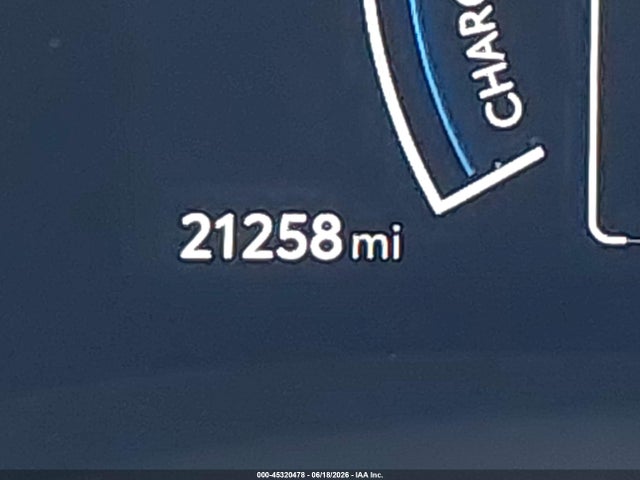 2025 TOYOTA CAMRY SE 16