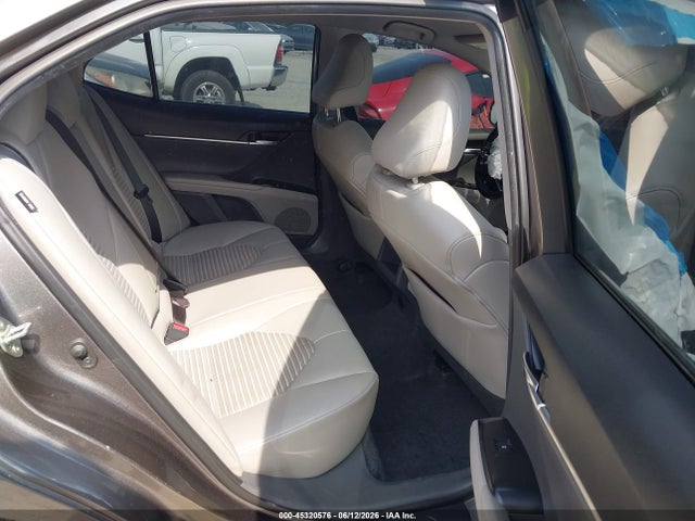 2020 Toyota CAMRY SE photo 8