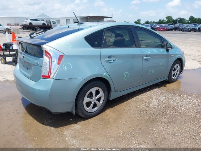 2013 Toyota PRIUS FOUR — фото 4