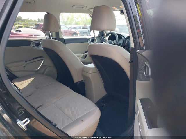 2023 KIA SOUL LX 照片 8
