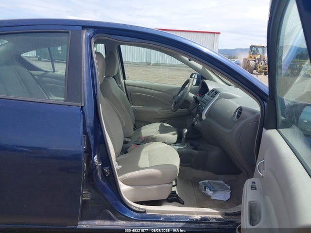 2014 Nissan VERSA 1.6 SV 照片 5