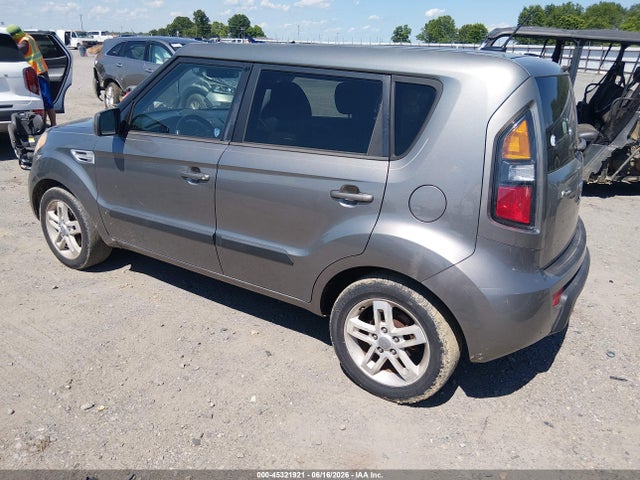 2011 KIA SOUL + 照片 3