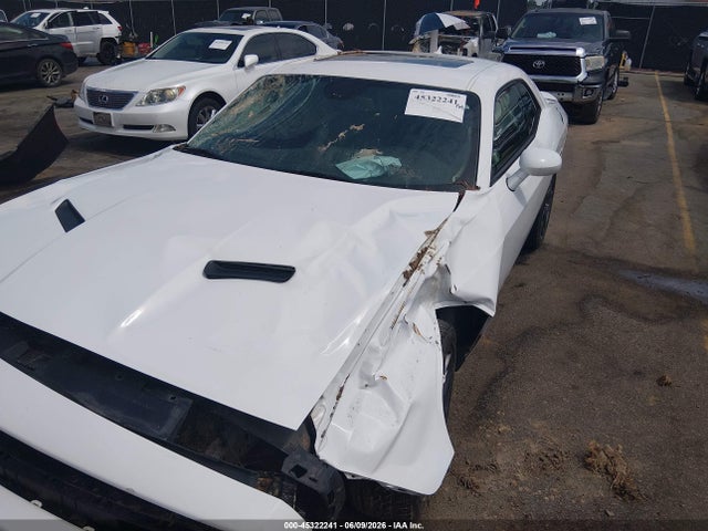 2018 Dodge CHALLENGER SXT PLUS — фото 6