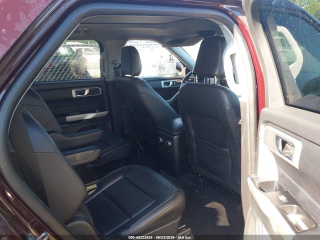 2022 FORD EXPLORER XLT 9