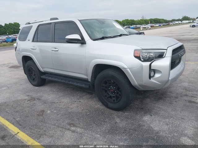 2020 TOYOTA 4RUNNER SR5