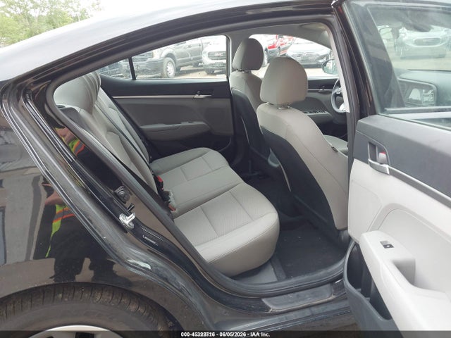 2020 Hyundai ELANTRA SE 照片 8