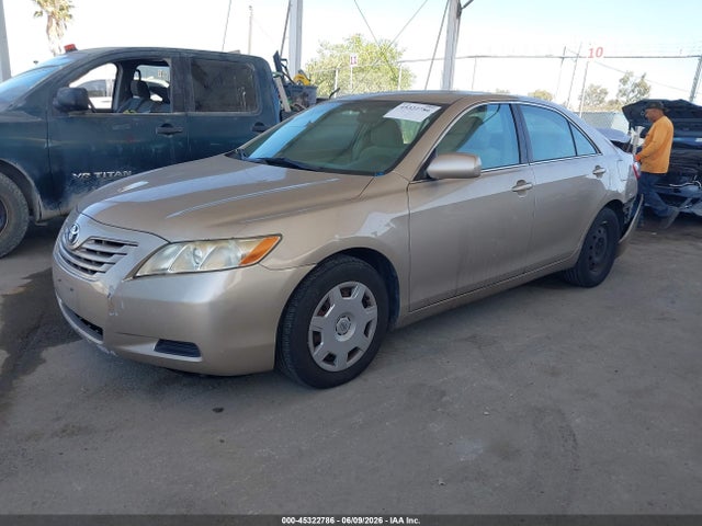 2008 Toyota CAMRY LE photo 2