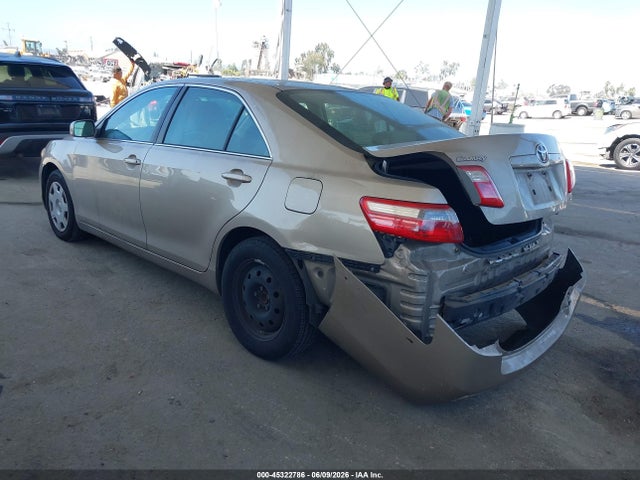 2008 Toyota CAMRY LE photo 3
