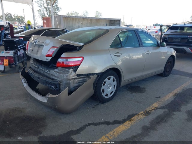2008 Toyota CAMRY LE photo 4