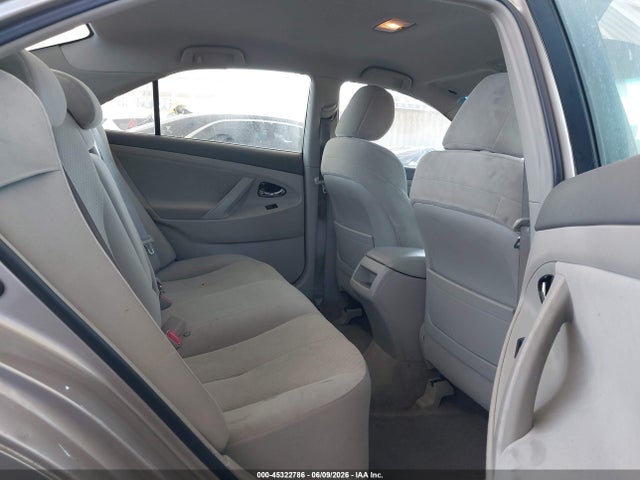 2008 Toyota CAMRY LE photo 8