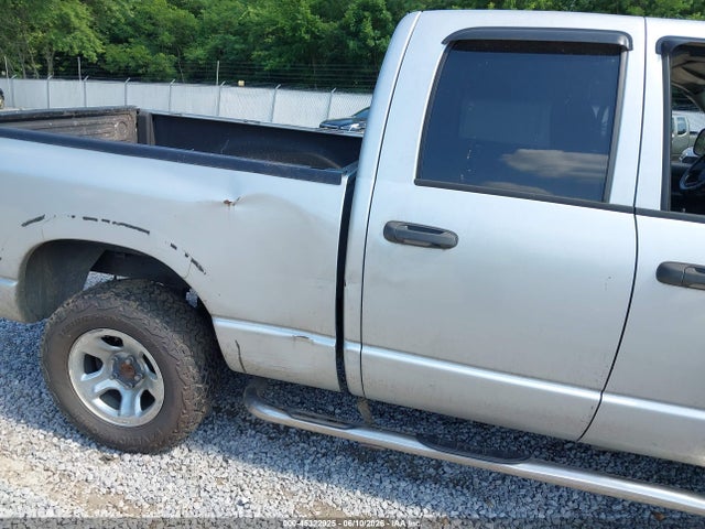 2004 Dodge RAM 1500 SLT/LARAMIE 照片 12