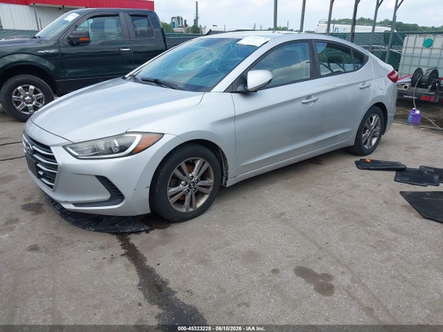 2017 Hyundai ELANTRA SE — фото 2