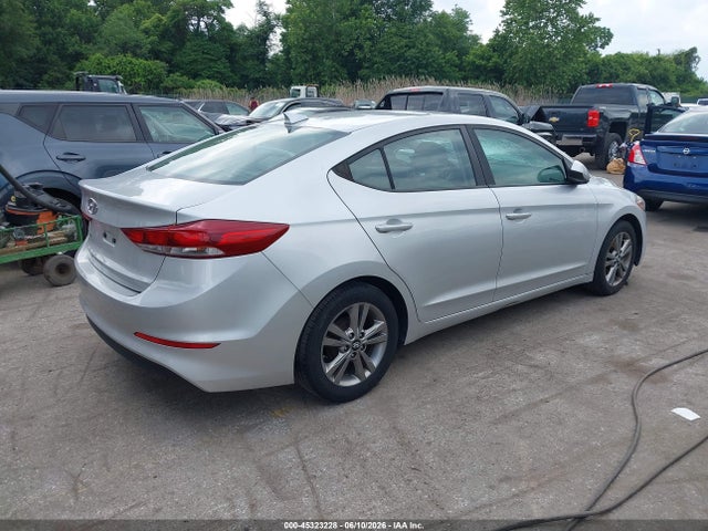 2017 Hyundai ELANTRA SE — фото 4
