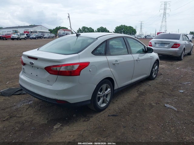 2014 FORD FOCUS SE 照片 4