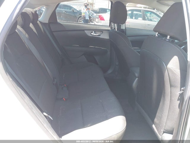 صورة 8 لـ 2021 KIA FORTE LXS