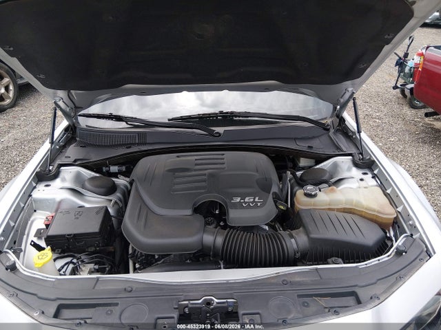 2021 Chrysler 300 TOURING 照片 10