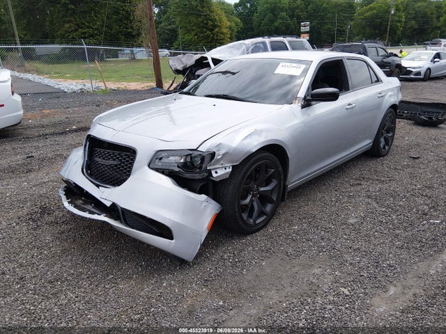 2021 Chrysler 300 TOURING 照片 2