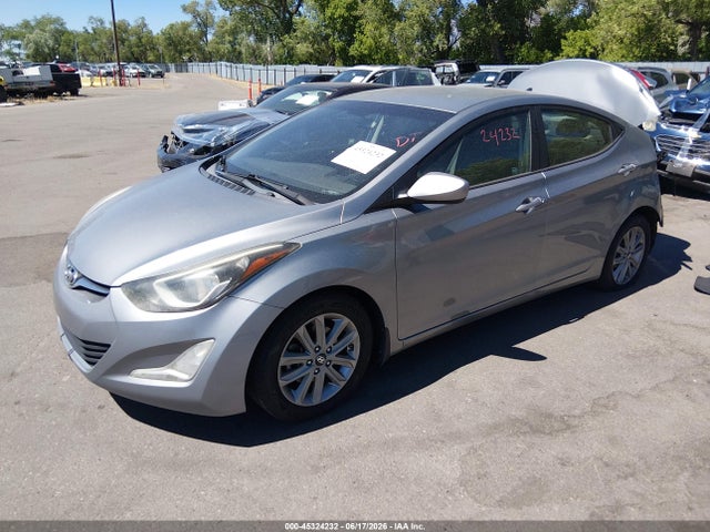 2015 Hyundai ELANTRA SE 照片 2