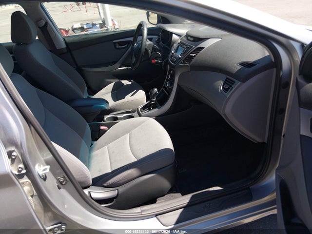 2015 Hyundai ELANTRA SE 照片 5