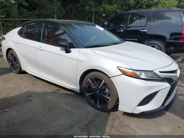 2018 TOYOTA CAMRY XSE