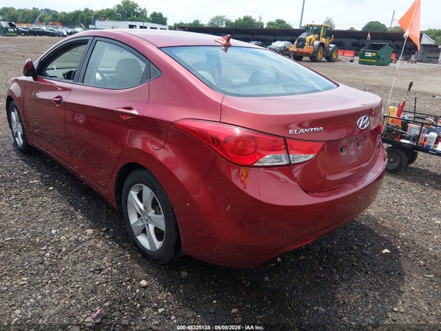 2013 Hyundai ELANTRA GLS 照片 3