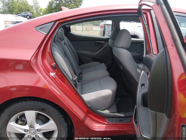 2013 Hyundai ELANTRA GLS 照片 8