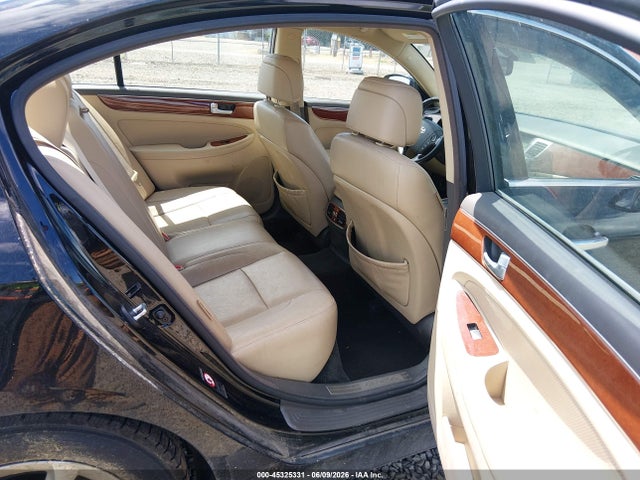 صورة 8 لـ 2013 Hyundai GENESIS 3.8