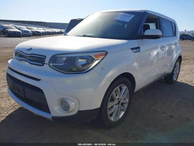 2018 KIA SOUL + photo 2