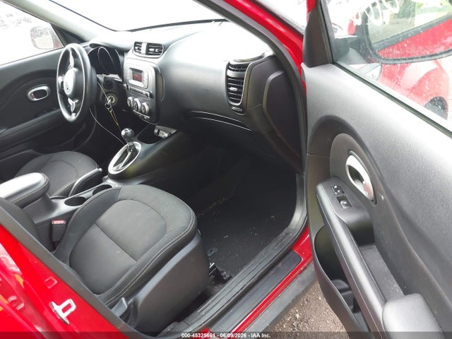 2015 KIA SOUL + thumbnail 5