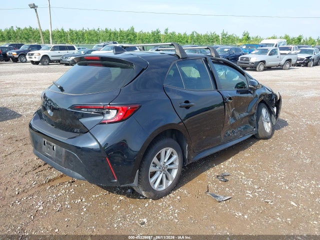 2025 Toyota COROLLA SE photo 4