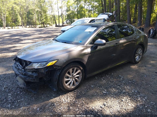2021 Toyota CAMRY LE photo 2