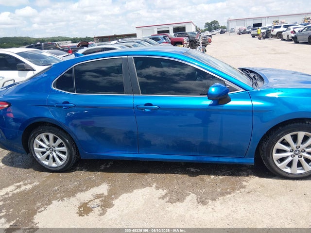 2019 TOYOTA CAMRY LE 13